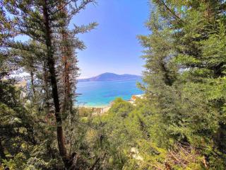 Ramo's Hilltop Retreat with Kitchenette and Patio - 2nd - Vlorë - 2