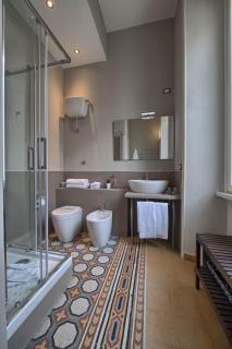 The Pope's Window - Roma - 2