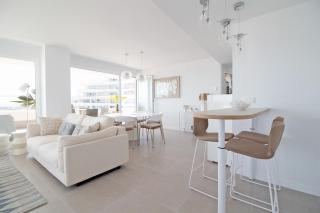 Global Properties, Apartamento con piscina privada y terraza con vistas a la costa - 1
