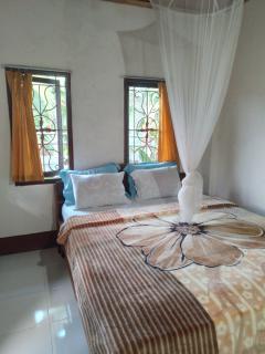 Kembang Kuning Cottages - Tetebatu - 3