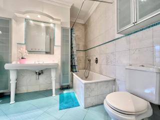Exclusive Colourful Flat in the city - Budapest - 1