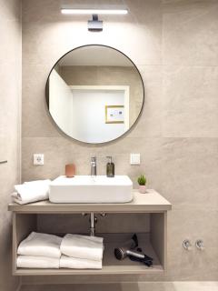 Lorenz Apartments - 3