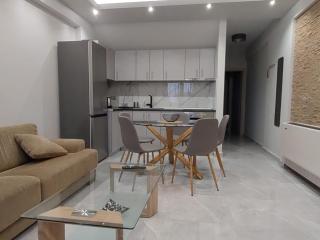 MAKexclusive - Leptokarya - 4