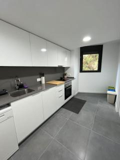 Nuevo, espacioso y confortable con pkg y piscina - Tossa de Mar - 8