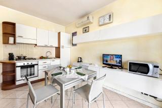 Anna Station - Happy Rentals - Sanremo - 2