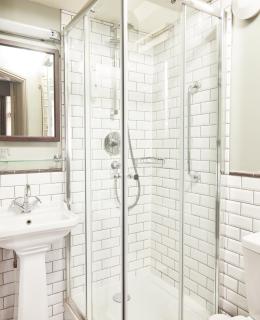 Red Lion Hotel by Greene King Inns - 1