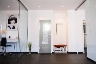 Luxx Home BC, Erleben Sie Biberach in diesem Stilvollem Bungalow mit Charme und Komfort - 3