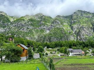 Hostel Valbona - Valbonë - 4