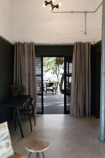 GreenHouse APARTMENT - Mount Road - 2