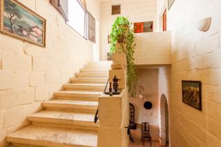 Villayana Gozitan Farmhouse with pool - Happy Rentals - San Lawrenz - 2