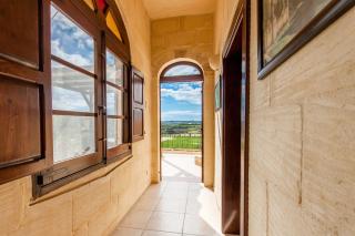 Villayana Gozitan Farmhouse with pool - Happy Rentals - San Lawrenz - 3