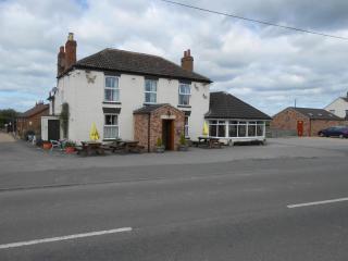 Fox and Hounds Country Inn - Willingham - 9