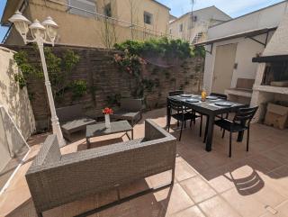 Sol-y-Days ClauDid, Grand appartement rénové avec terrasse à 50m de la plage et très proche du centre ville - Le Grau-du-Roi - 9
