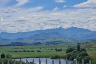 25 Hazyview Drakensburg Mountain Views - Underberg - 2