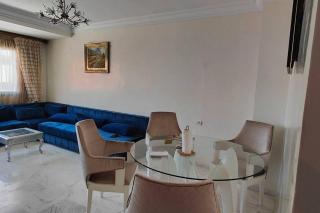 Boulevard Oasis: Stylish 2BR Retreat - Tangeri - 1
