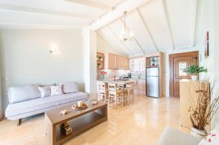 Mazis Deluxe Apartment - Agios Gordios - 4