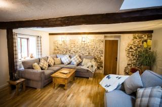 Warren Cottage at Country Ways - 0