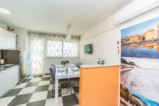 Apartment Mihaela - 2