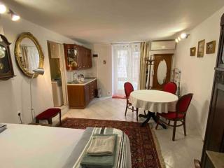 'Round the Corner - Piran - 3