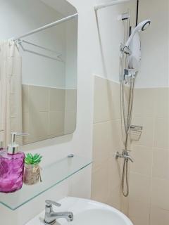 11F Condo at The Loop Tower Limketkai Center CDO - Cagayan de Oro - 2
