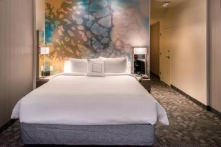 Courtyard by Marriott Hot Springs - 9