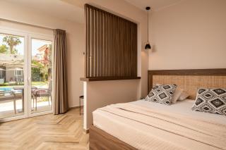 Aeolos Boutique Hotel & Suites - Kalamaki - 1