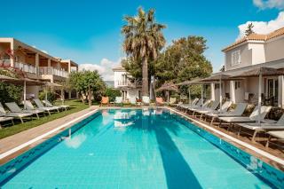 Aeolos Boutique Hotel & Suites - Kalamaki - 6