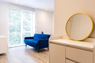 The Elm Suite - Reading - 7