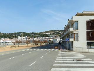 LLANÇÀ 11 ÀTIC - Ático en primera línea de mar, gran terraza y piscina comunitaria - ES-228-60 - Port de la Selva - 7