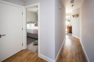 Shiny & Comfy stay with Underground links nearby! - Londra - 7