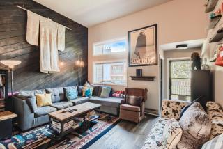 NEW LISTING! Winterpoint 44 condo - 8