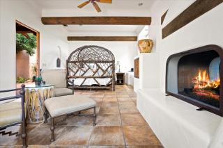 Adobe Village Villa with Private Patio- Purple Lizard villa - 7