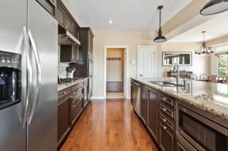 Luxury Chalet-Walk to Beach/Village w Mtn View - 7