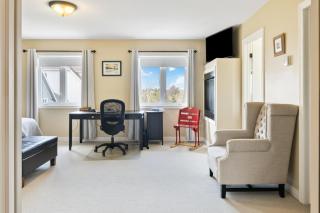 Luxury Chalet-Walk to Beach/Village w Mtn View - 3