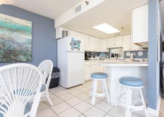 One-Bedroom Apartment - Orange Beach - 1