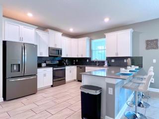8 Bed Storey Lake Resort- Huge Bedroom for Kids home - Kissimmee - 2