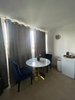 Joli studio entre Paris et Disneyland - Villemomble - 8