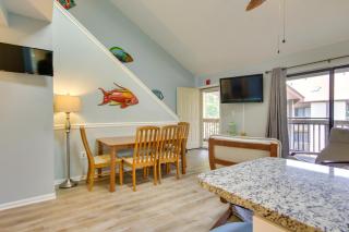 half Mi to Maryland Beach Family Condo with Balcony - Ocean City - 3