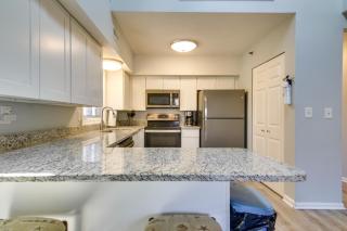 half Mi to Maryland Beach Family Condo with Balcony - Ocean City - 2