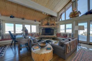 Cora Home with Mountain Views - Fishing On-Site! - Cora - 3