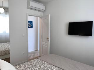 Modern Apartment Olive 30 Meters From The Beach in Duce - Duće - 1