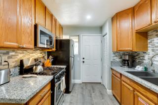 Welcoming South Lake Tahoe Rental Near Beaches - 1