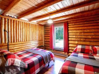 Les Chalets Tourisma - Chalet en bois rond avec spa - Chalet du 4e - 1