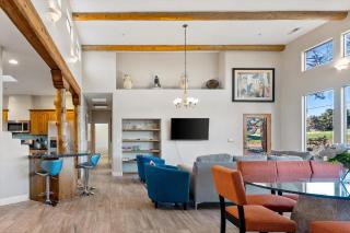 Three-Bedroom House - Sedona - 6