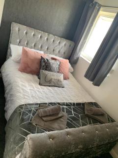 SUNNY PRESTATYN APARTMENT - 4