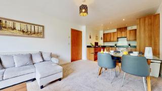 Riverside Apartment with Parking 1 Mile from Town Centre - Kent - 2