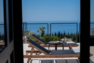 J&C Luxury Villa - Asos - 7