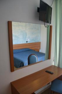 Hotel New Castle - 8