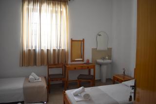 Polemarhos Guest House 4 - 6