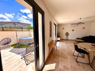 Maison de charme avec Jacuzzi - 9